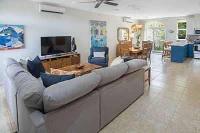 Living Room original listing photo